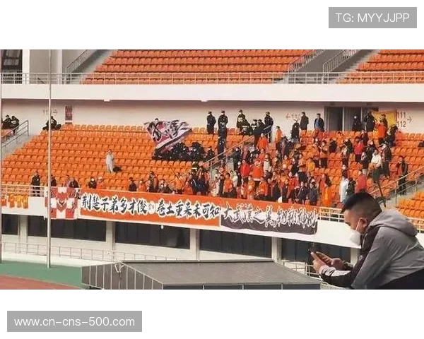 球迷对节礼日赛程缩水表达不满，呼吁尊重传统